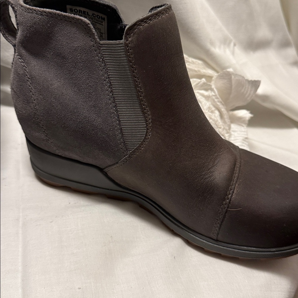 Sorel Gray Winter Boots - Picture 12 of 12